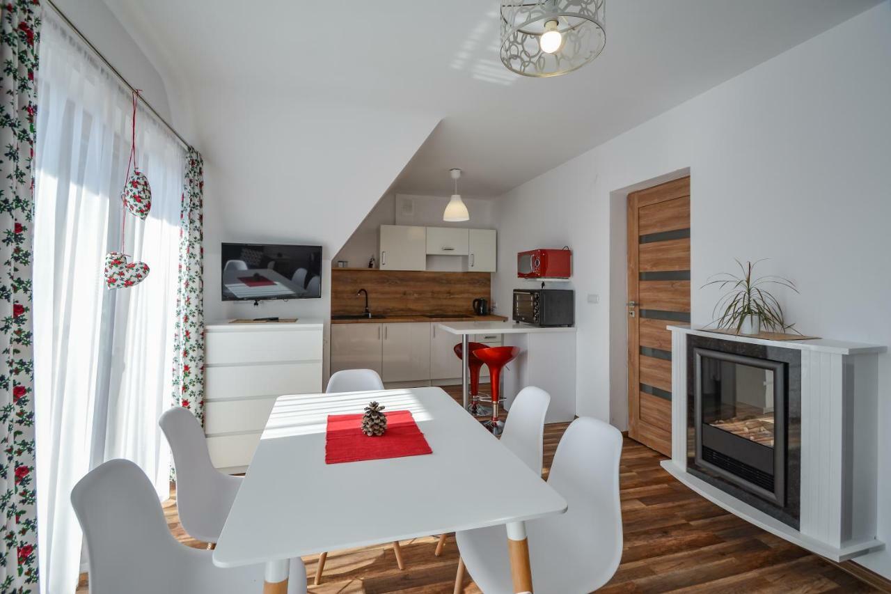 Tybet Domki I Apartamenty Буковина Татжанска Екстериор снимка